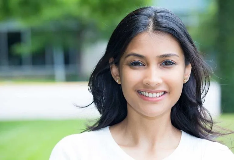 9 Ways to Naturally Whiten Teeth at Home