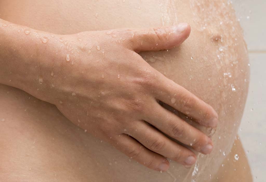 How to Take a Bath When Pregnant – Dos and Don’ts