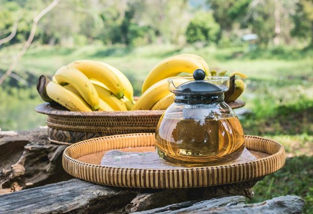 eating-banana-at-night-when-to-consume-when-to-avoid