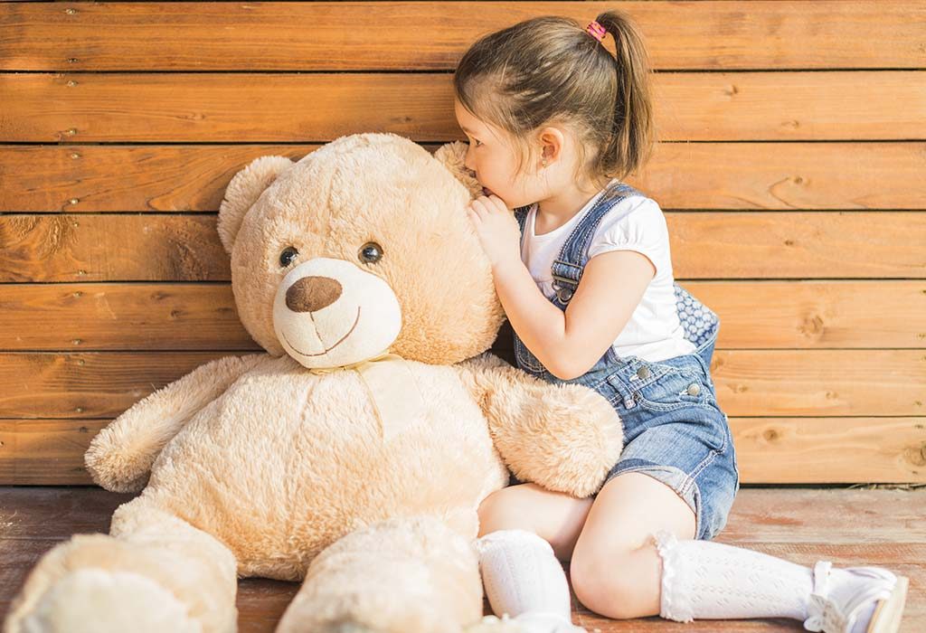Handy Tips for Washing a Teddy Bear at Home Easily