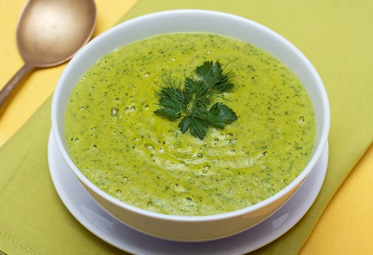 Potato and spinach soup