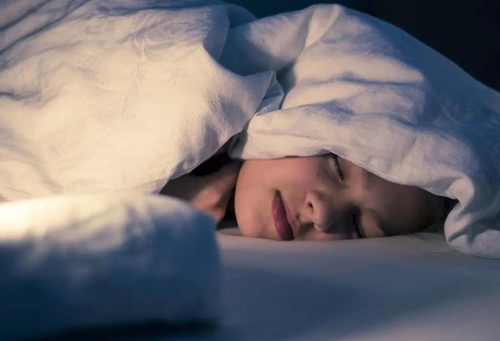 15 Proven Benefits of Sleeping Without a Pillow