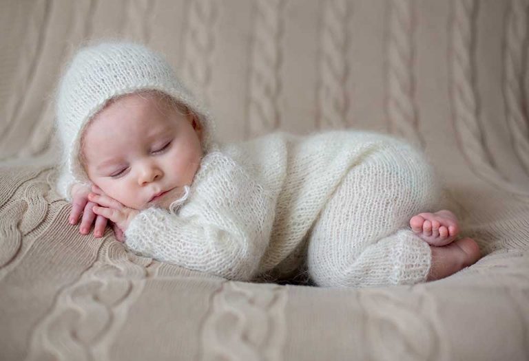 How to Dress Your Baby for the First Winter - From a Mom's Diary