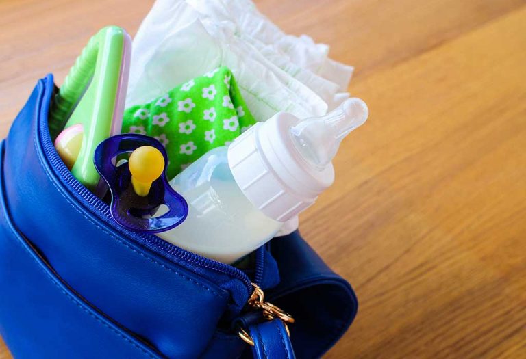 What to Keep in Your Baby's Diaper Bag