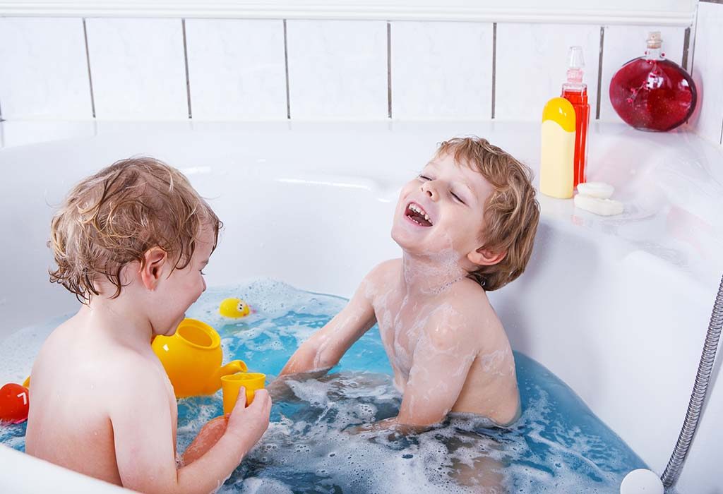 Bathing Twin Babies 8 Tips to Make Bath Time Easier