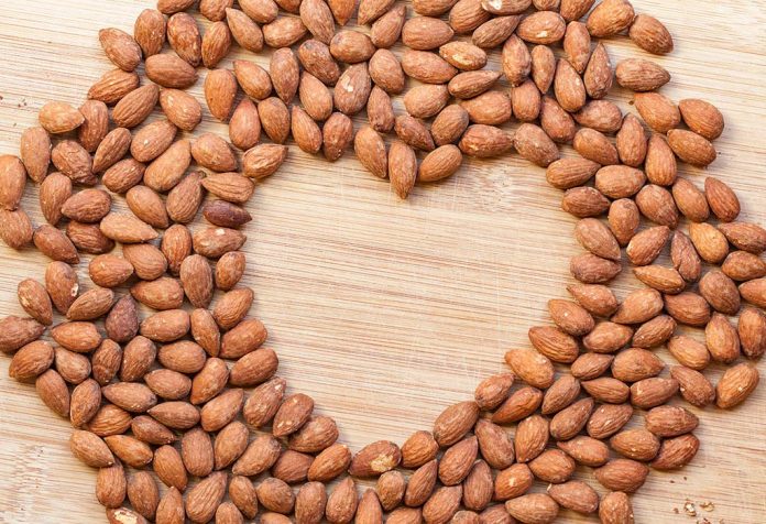 10 Amazing Benefits of Soaked Almonds for Overall Health