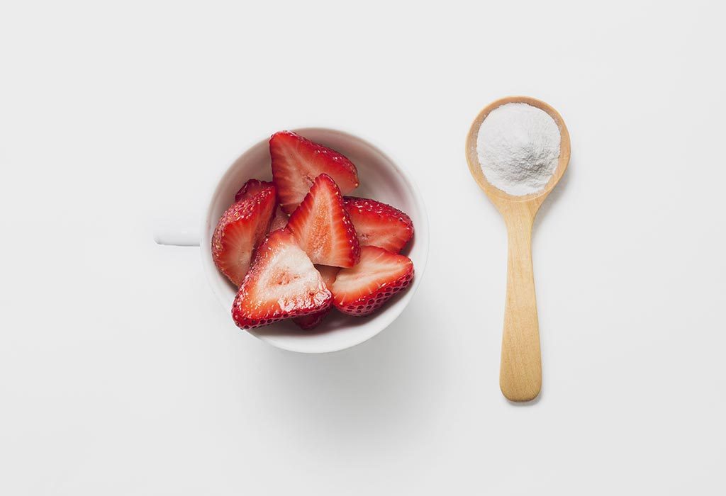 Strawberry and baking soda