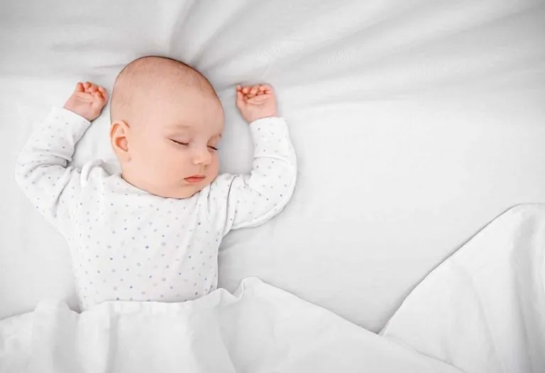एसआयडीएस (SIDS) आणि बाळाला झोपवताना घ्यावयाची काळजी
