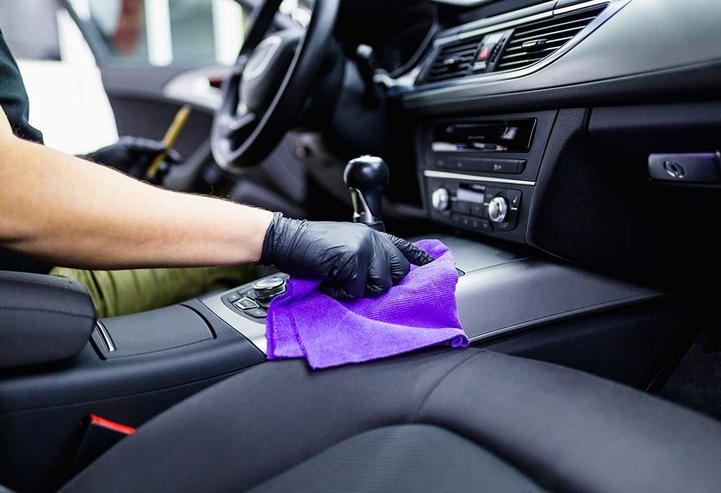 Easy Tips to Clean the Interiors of Your Car