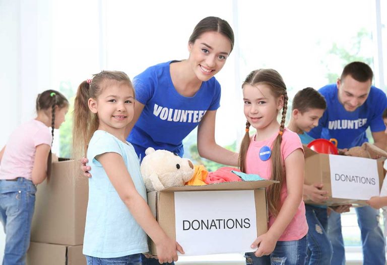 Teaching the Art of Giving to Your Children