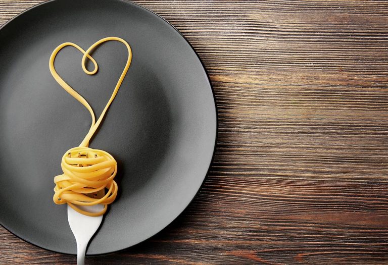 7 Ways to Celebrate Valentine's Day If Food Is Your First Love