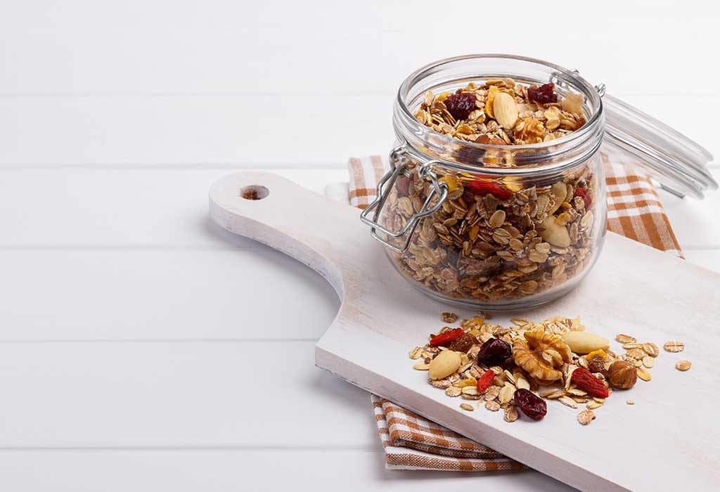 wheat flakes nut mix