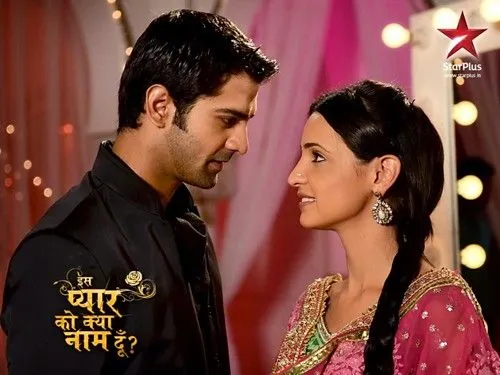 Iss Pyaar Ko Kya Naam Doon