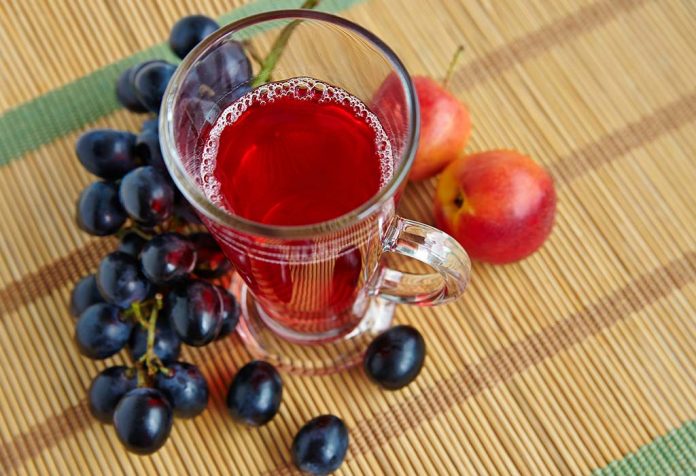 Black Grape And Apple Mocktail Recipe