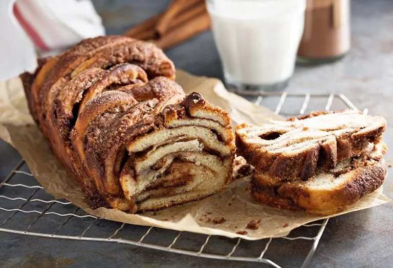 Nutella Cinnamon Bread Rolls