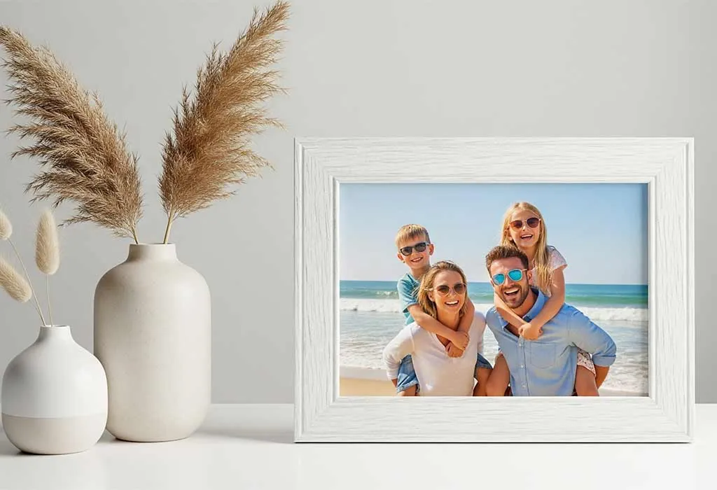 Photo Frame With Memories