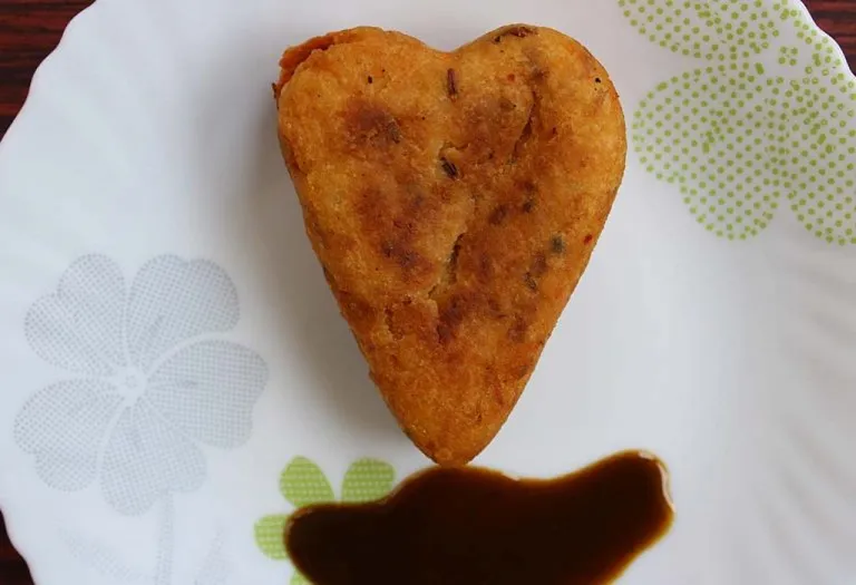 Stuffed Aloo Tikki Hearts