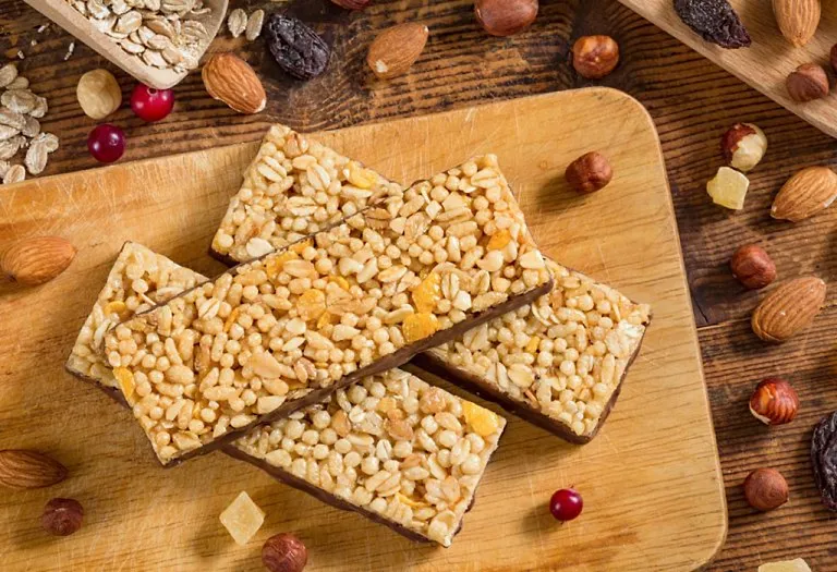 Oats, Walnut and Cornflakes Snack Bar