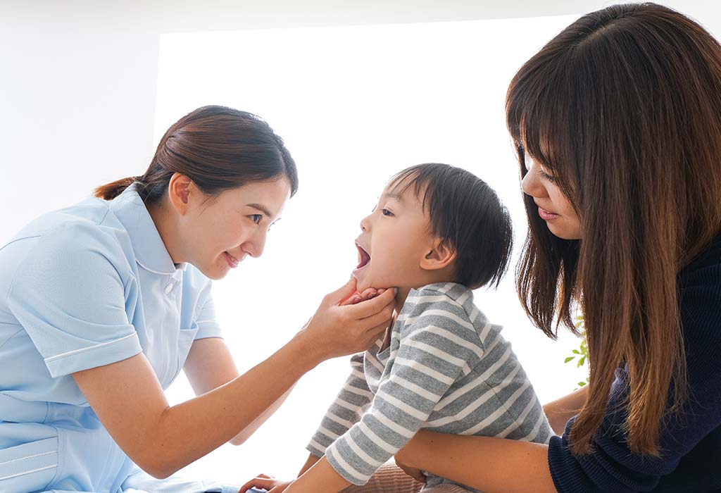 क्या फ्लोराइड टूथपेस्ट का उपयोग करना बच्चों के लिए सुरक्षित है? 
