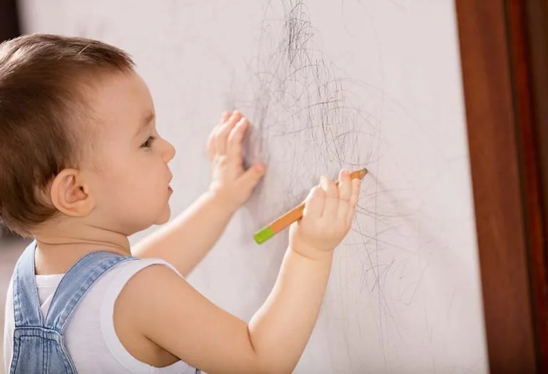 Tips For Pencil, Pen & Crayons Marks Removal from Walls