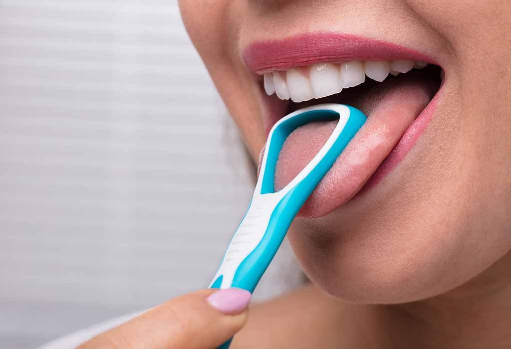 brushing tongue with baking soda