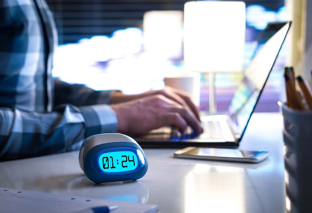10 Effects of Working Night Shift and Tips to Stay Healthy