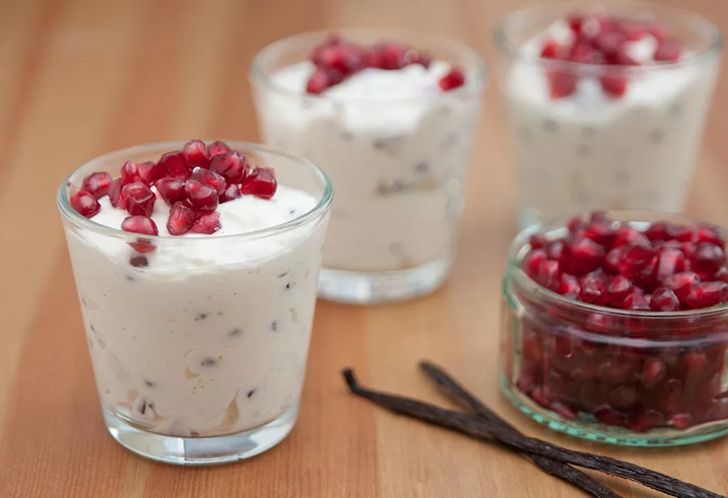 Frozen Yoghurt With Pomegranate Seeds
