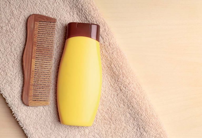 10 Benefits of Using a Wooden Comb for Your Hair and Scalp