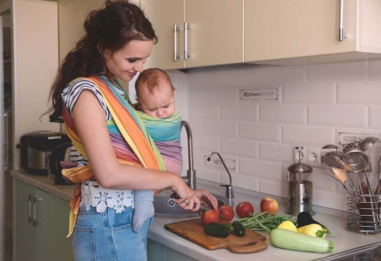 15+ Foods To Avoid While Breastfeeding
