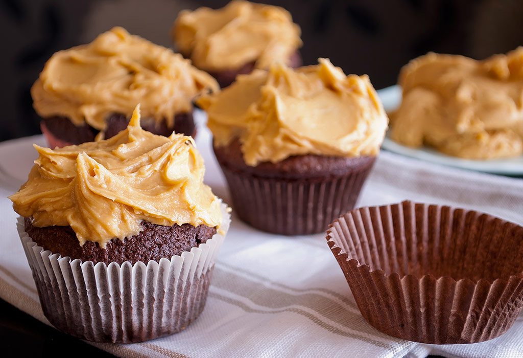 Dark chocolate and peanut butter cups