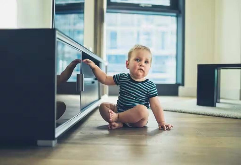 Baby Cruising - Stages and Tips for Encouragement