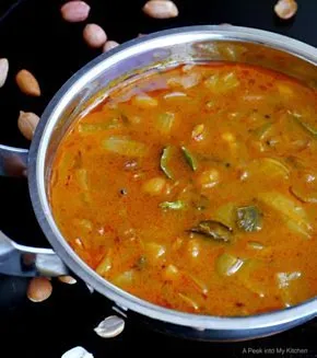 Vengaya Vatha Kozhambu