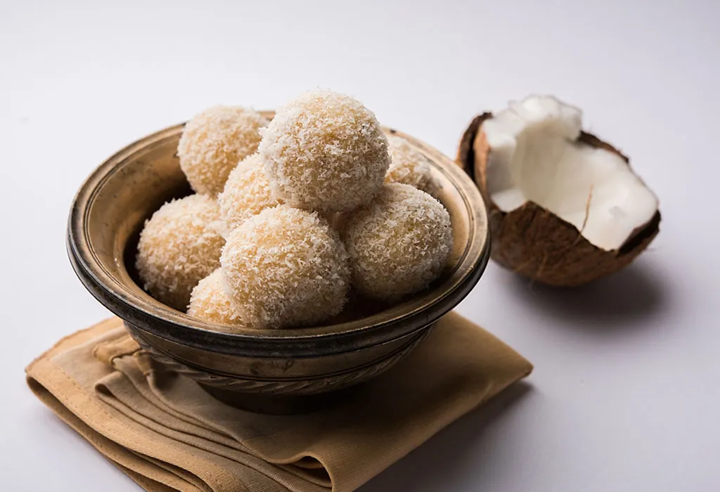 coconut laddoo