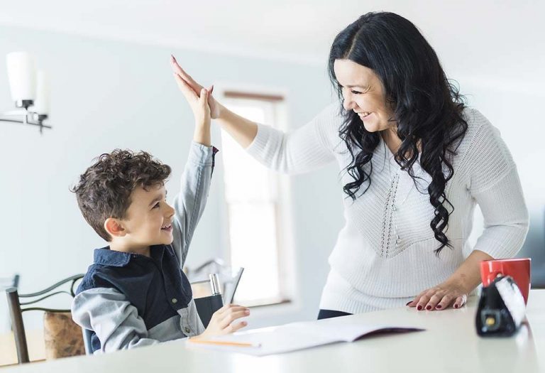 How to Develop Positive Thinking & Attitude for Children in Life - 14 Tips
