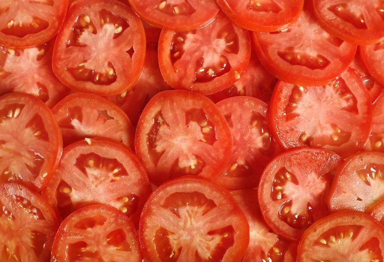 Tomatoes for Skin - Here's How It Helps You Get Gorgeous Skin