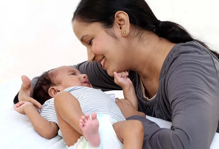 Parenting is Easy But It is the All the Advice That is Confusing!