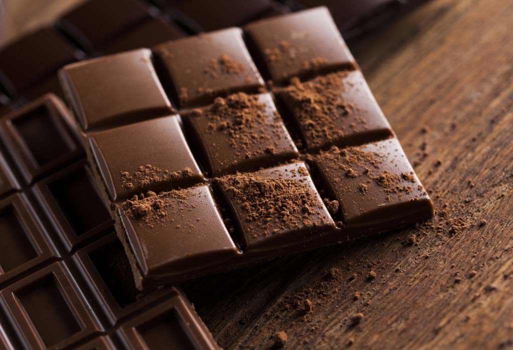 Eat Dark Chocolate Every Day for A Month, See what happens to you