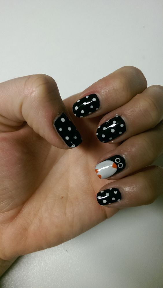 cute penguin nail designs