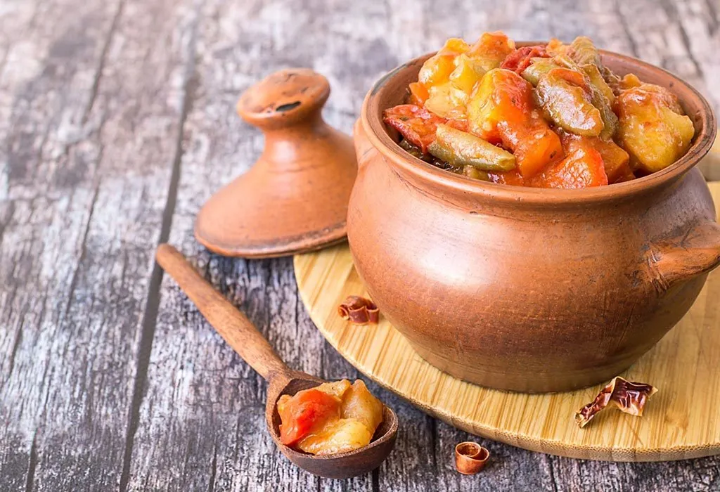 What Are The Advantages & Benefits Of Cooking in Clay Pot