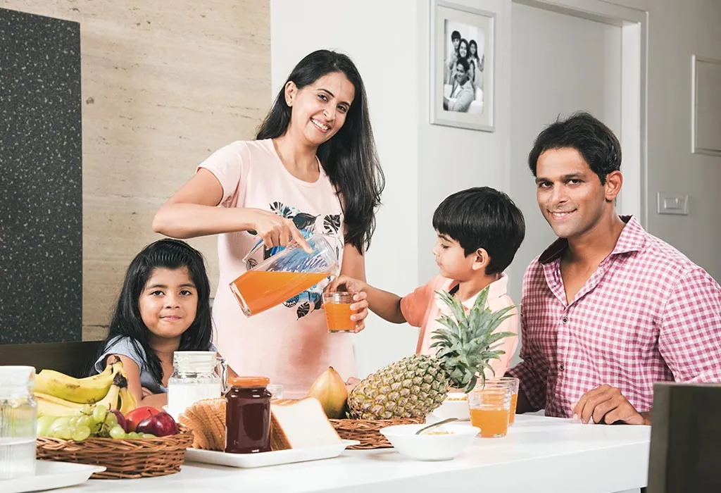 A Family That Eats Together, Stays Together - 10 Reasons To Have Meals With Your Family
