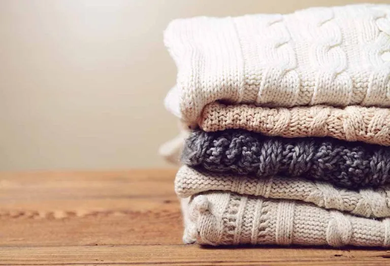 Easy Tricks to Dry Clean Clothes With a Little Time and Effort at Home