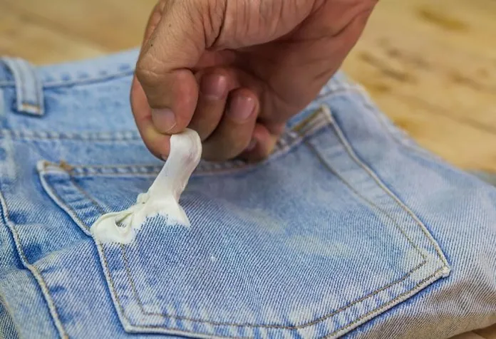 how to remove chewing gum from clothes