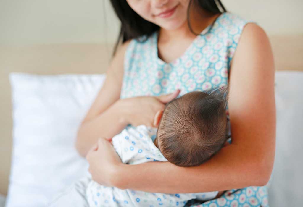 Nobody Told Me About Breastfeeding Problems That Can Happen to New Moms