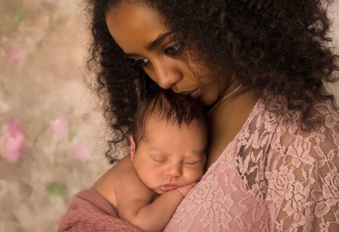 a new mom's heartfelt feelings about being pregnant and motherhood