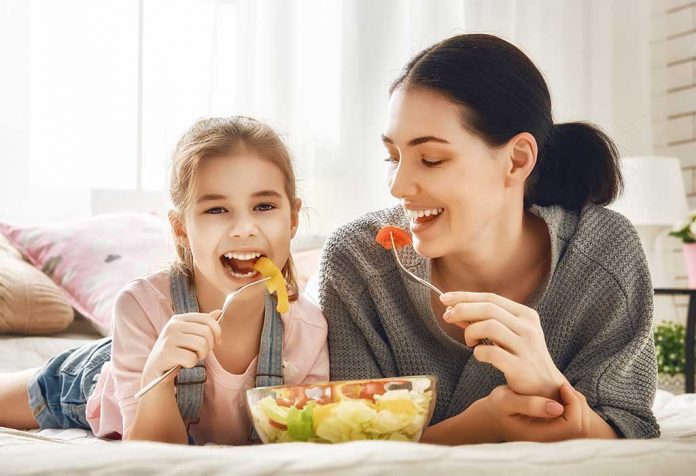 How to Develop Healthy Eating Habits in Children