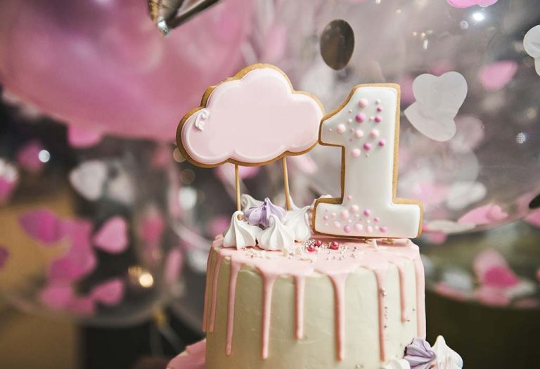 A Baby's 1st Birthday Celebration - Is a Grand Birthday Party Necessary?
