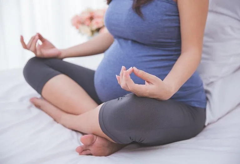 Yoga and the Psychological Challenges of a Pregnant Woman