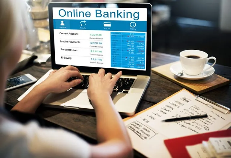 Choosing an Online Bank - 6 Things You Need to Look for