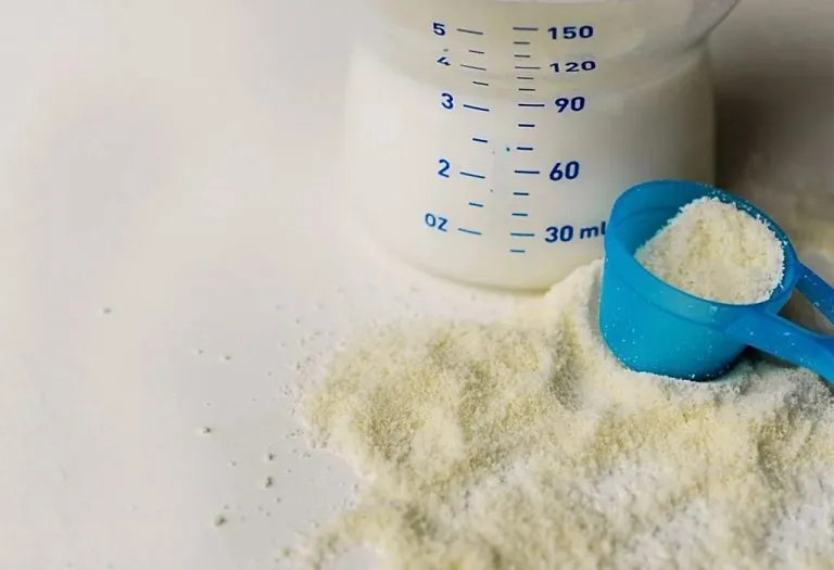 Formula Allergy in Babies - Reasons, Signs and Alternatives