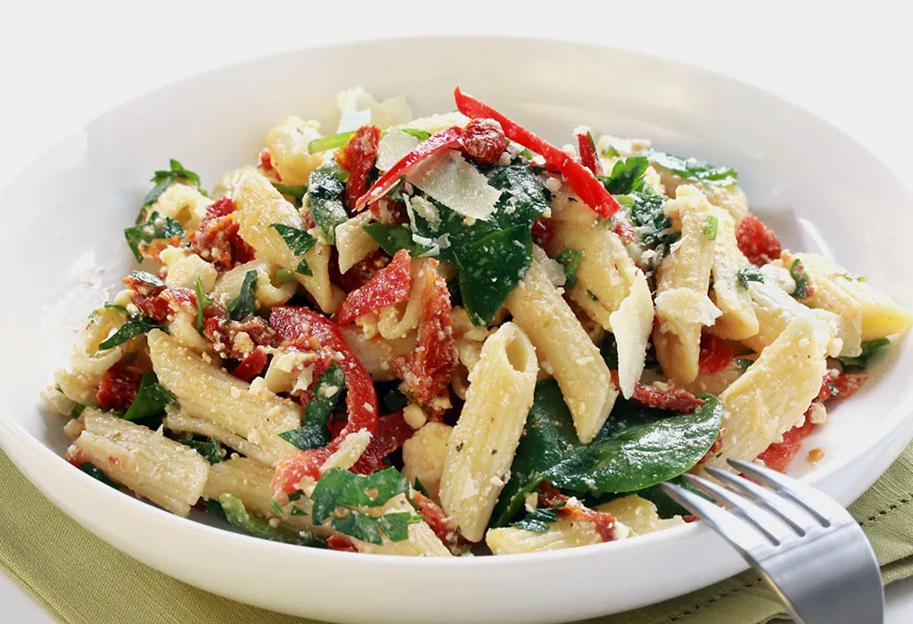 Spinach and Cottage Cheese (Paneer) Pasta